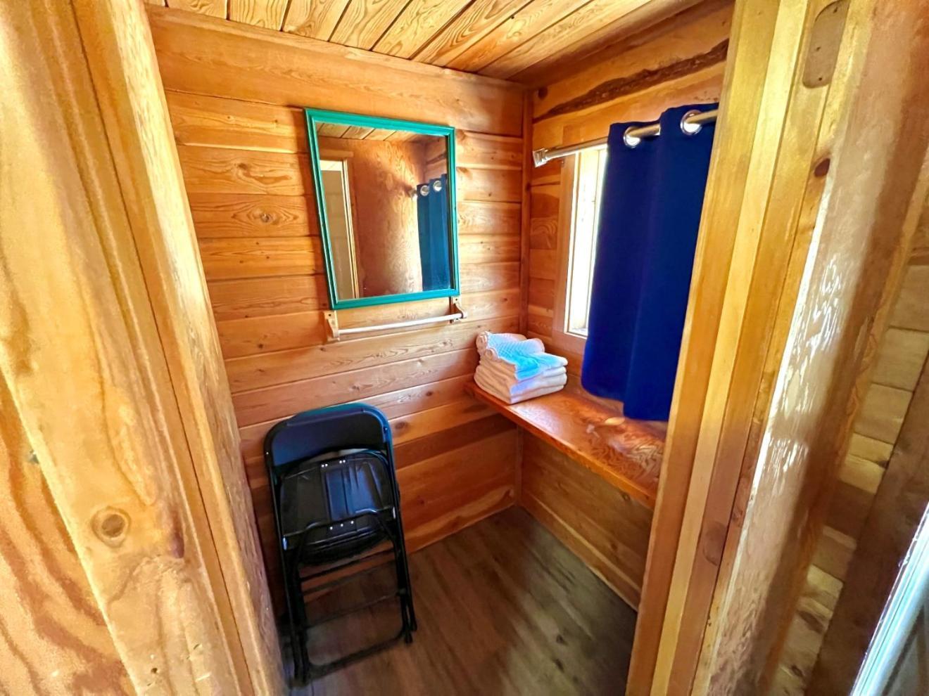 Triple G'S Resort - Cabin 3 Pinnacle Exteriör bild