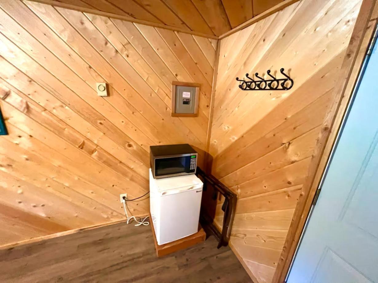 Triple G'S Resort - Cabin 3 Pinnacle Exteriör bild